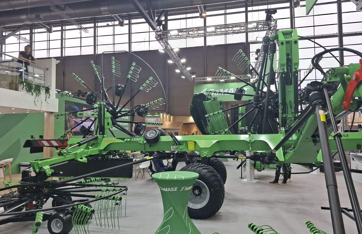 Model zgrabiarki Z4-1550 od Samasz zaprojektowano z myślą o największych gospodarstwach i usługodawcach.