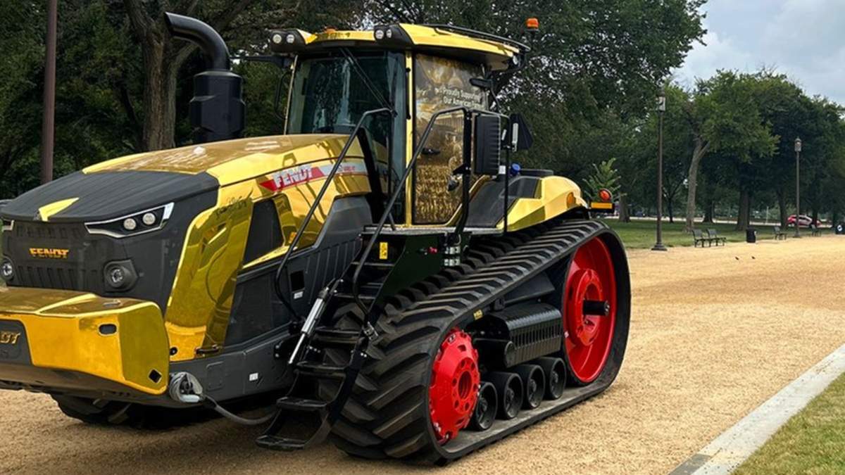 Wyjątkowy, jedyny w swoim rodzaju złoty ciągnik Fendt 1167 Vario MT, koncern AGCO zaprezentował niedawno w USA - podczas Great American Farmers Market 2025.