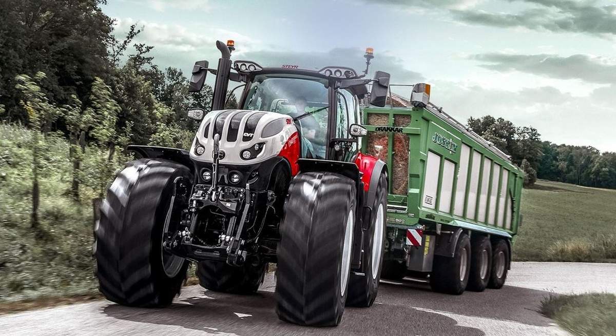 Steyr 6340 Terrus CVT o mocy 340 KM będzie główną gwiazdą na stoisku austriackiego producenta, podczas tegorocznej Agritechniki w niemieckim Hannowerze.