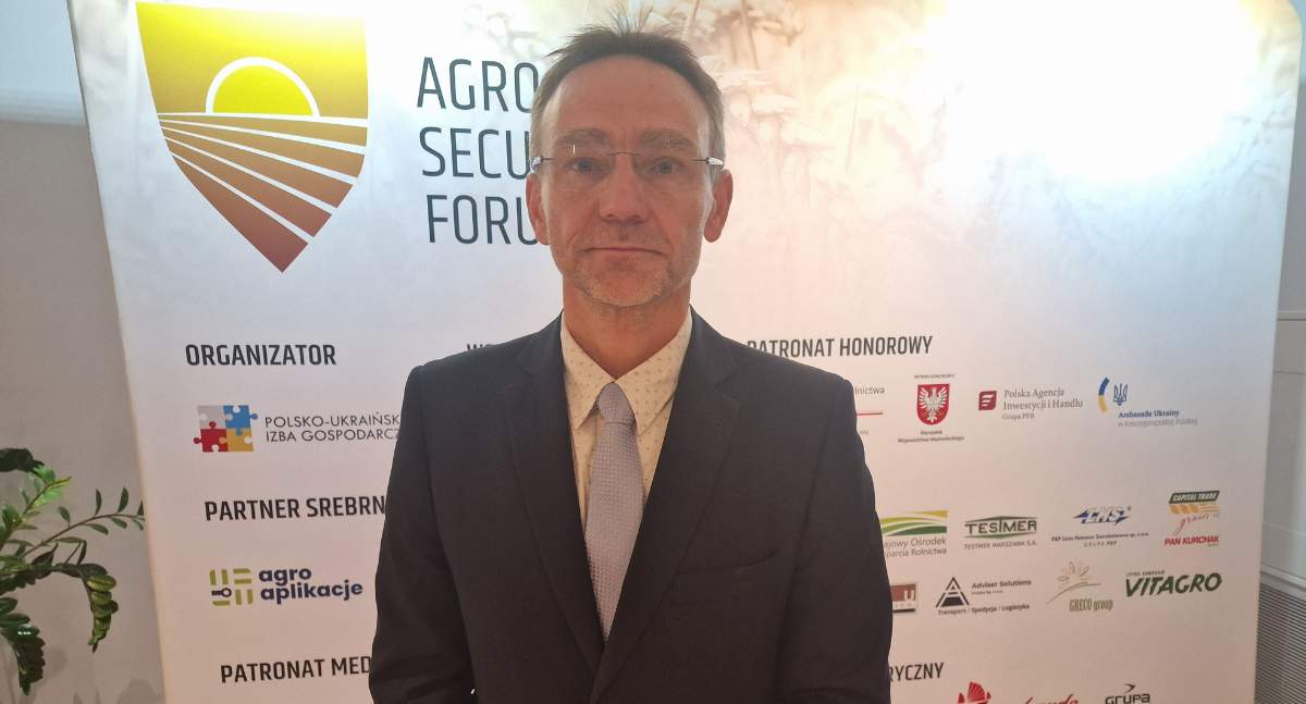 Prof. Warzyniec Czubak uważa, że Ukraina wcale nie musi dążyć do eksportu swoich towarów w ogromnej skali na rynek wewnątrzunijny. Posiada bowiem dobre relacje handlowe z krajami trzecimi