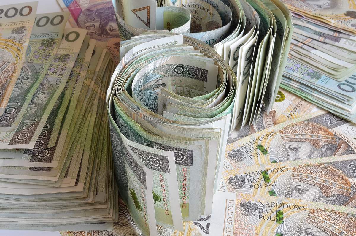 Ile wynosi zasiłek macierzyński z KRUS? Jak się ubiegać o świadczenie? 