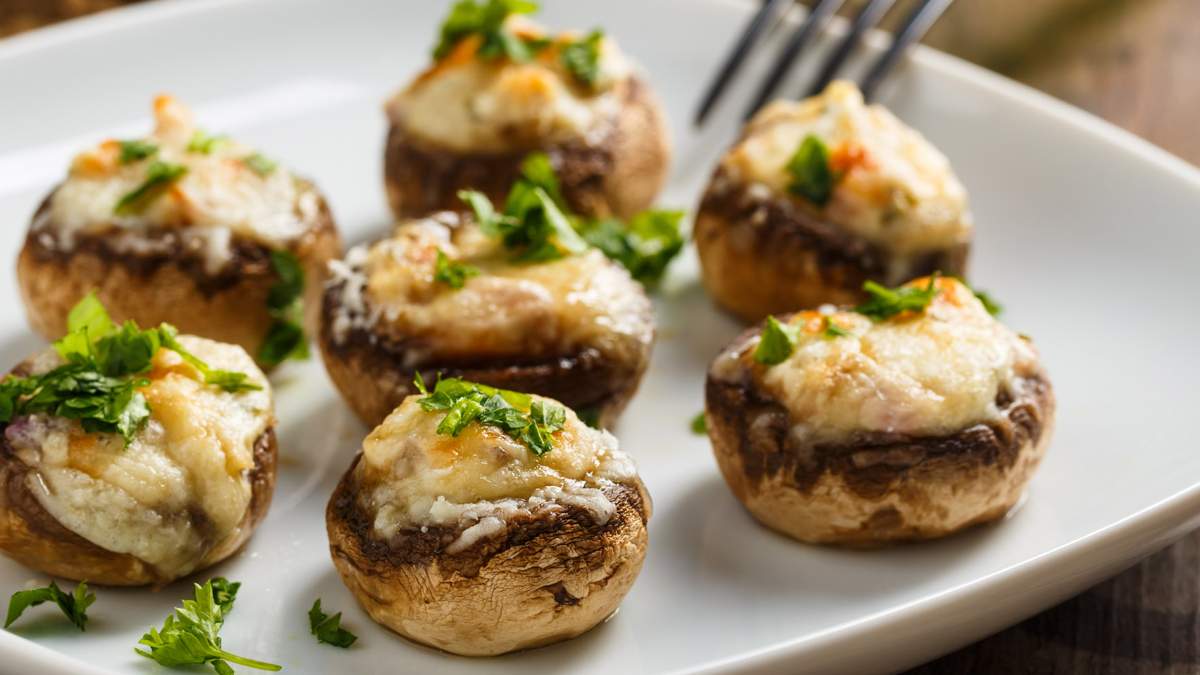 Pieczarki faszerowane rybą