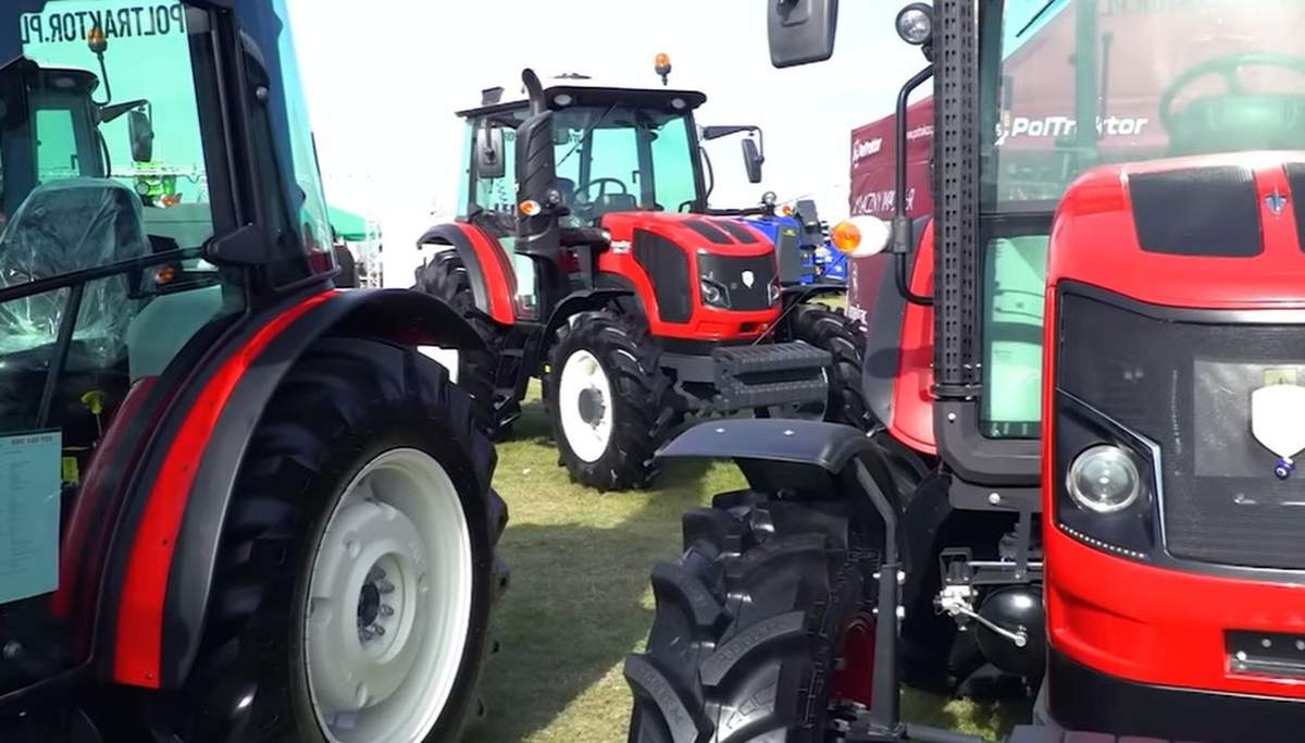 Ciągniki ArmaTrac to marka eksportowa tureckiego Erkunt Tractor, którego z kolei właścicielem jest gigant Mahindra - największy producent traktorów na świecie. Wyłącznym importerem marki w Polsce jest PolTraktor.