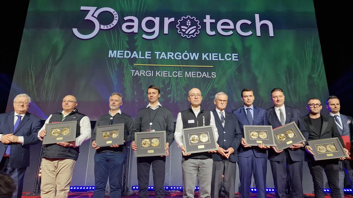 Podczas targów Agrotech wręczono Puchar Ministra Rolnictwa Czesława Siekierskiego, Złote Medale Targów oraz inne wyróżnienia