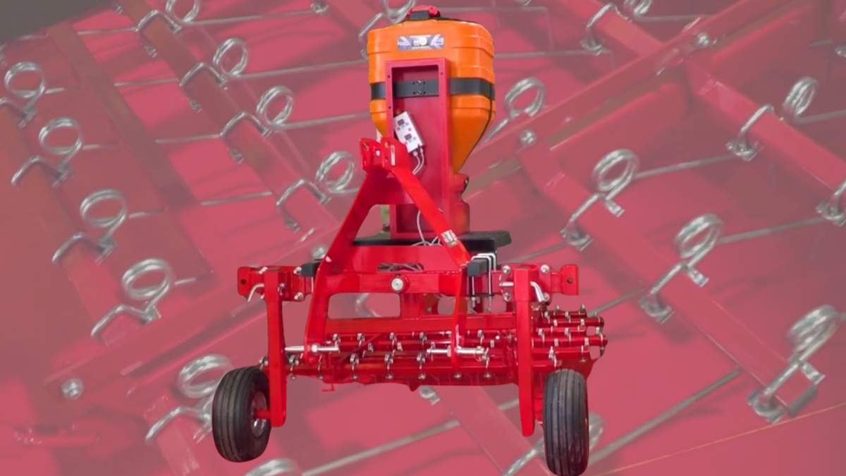 Podczas ostatnich targów Agrotech w Kielcach mieliśmy okazję zobaczyć m.in. chwastownik.