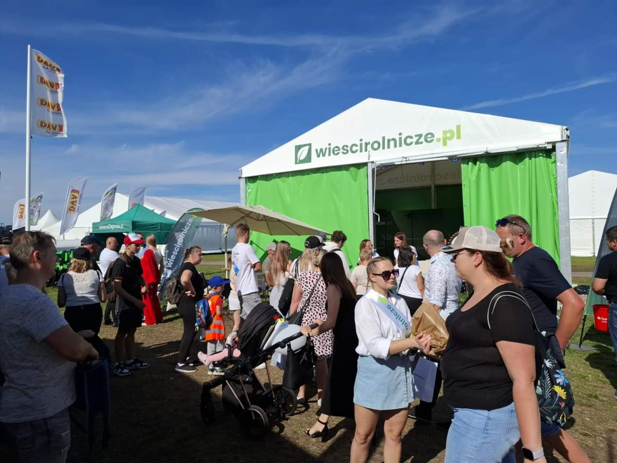 Trzeci Dzień Agro Show 2025. Stoisko "Wieści Rolniczych" odwiedzają tłumy